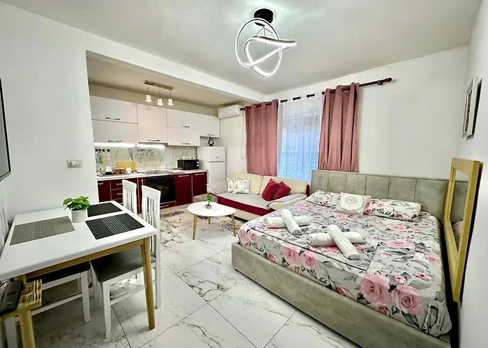 Cozy Urban Apartment *